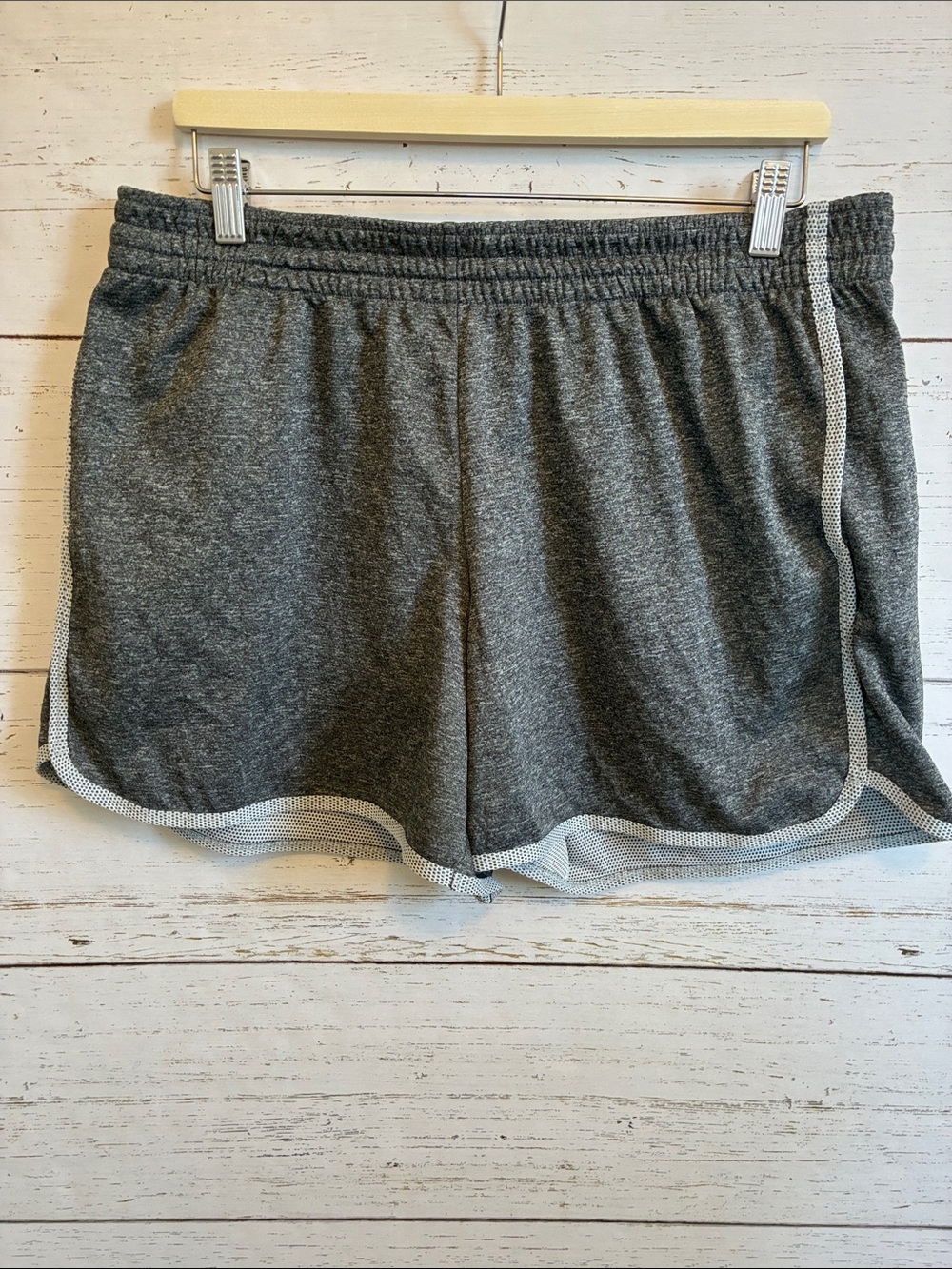 Champion Women’s Dark Gray Athletic Shorts with Light Gray Trim, sz XL, NWOT